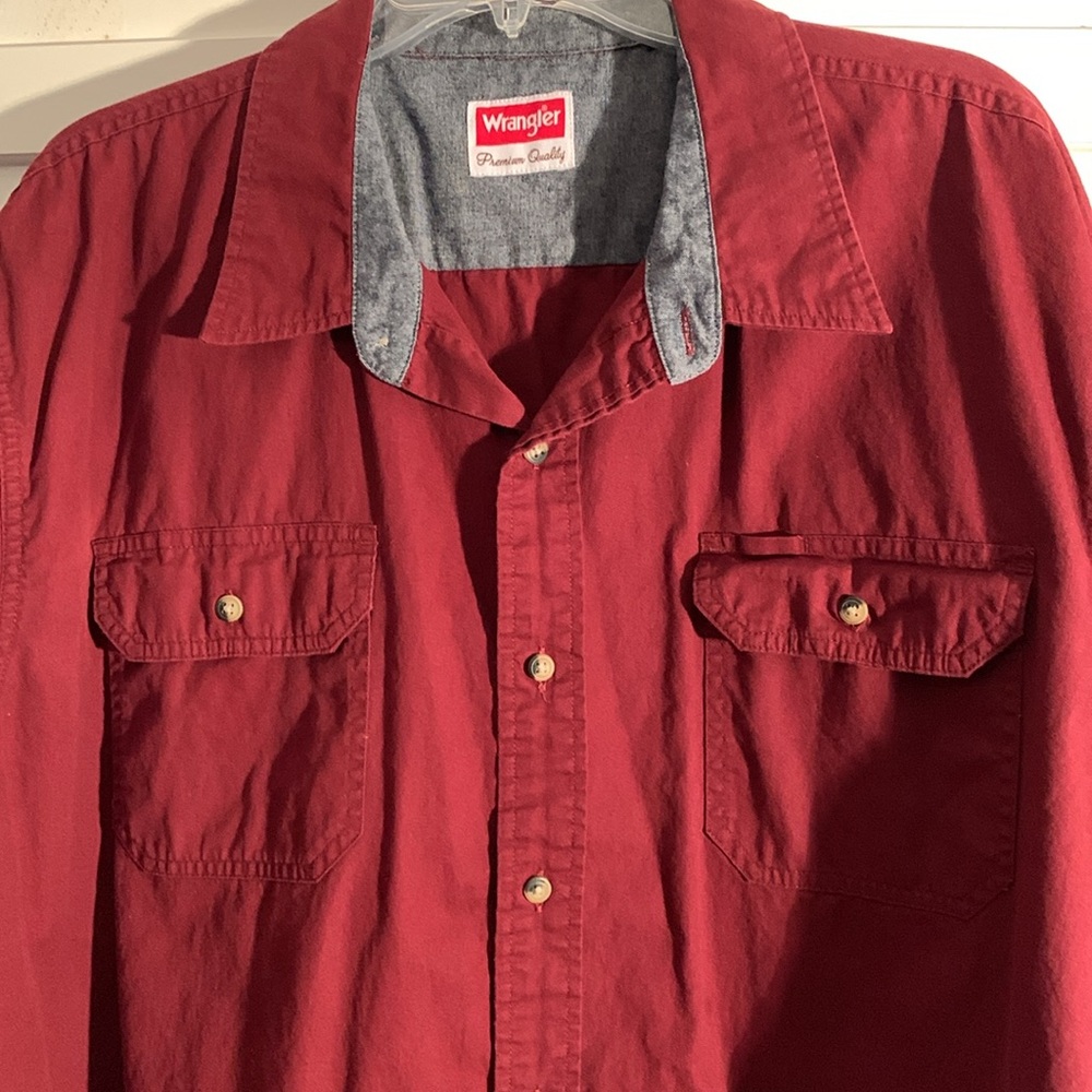 Wrangler Maroon Casual Button Down Short Sleeve Shirt